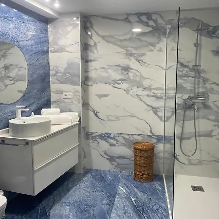 In 아파트 사모라